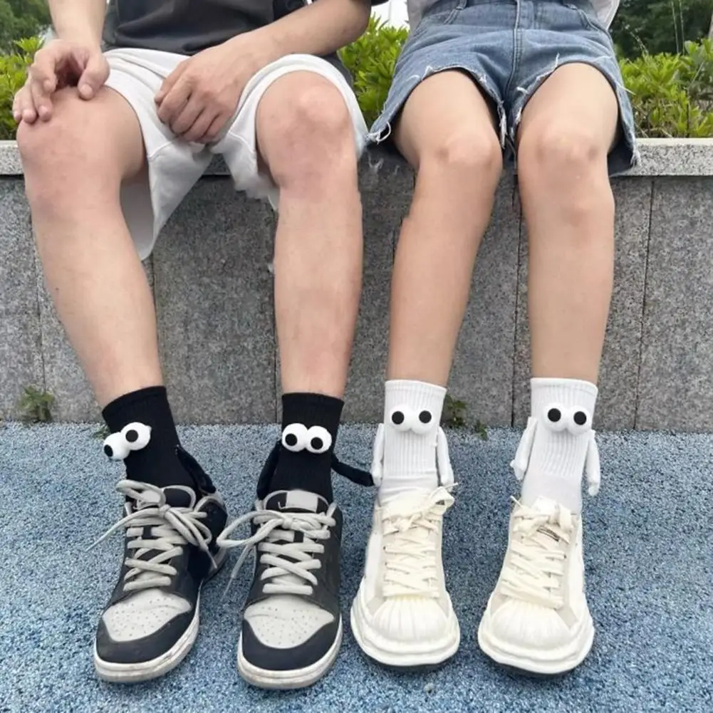 

1 Pair Club Celebrity Ins Fashion Funny Socks Creative Magnetic Attraction Hands Black White Cartoon Eyes Couples Sox Socks