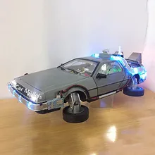  1:18 Fine Edition Movie Back to the Future Collection 2 Gold Simulation Car Model 