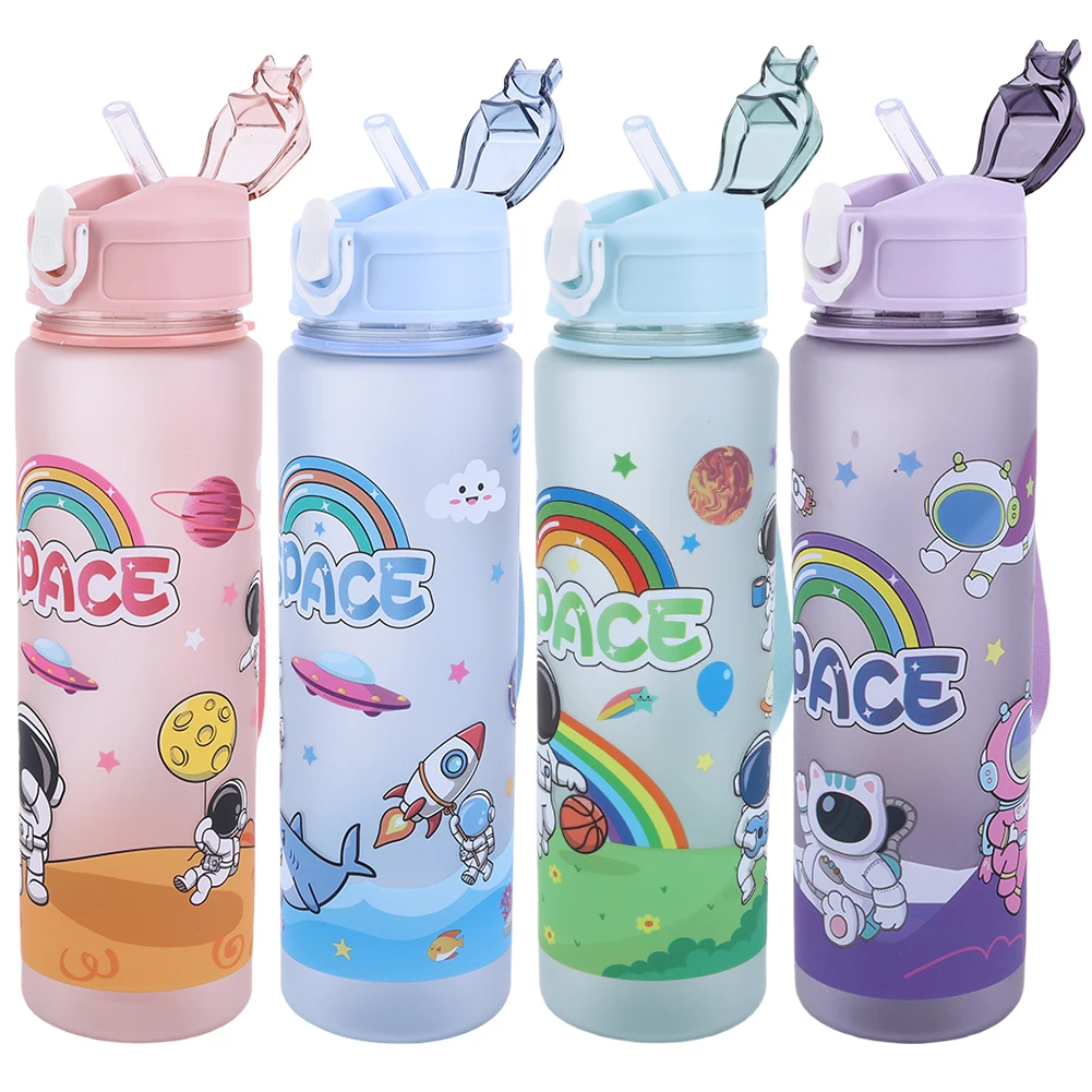 800ml Astronaut Sports Bottle with Straw & Handle Portable Travel Bottle Large Capacity Cute Drinking for Outdoor Sports