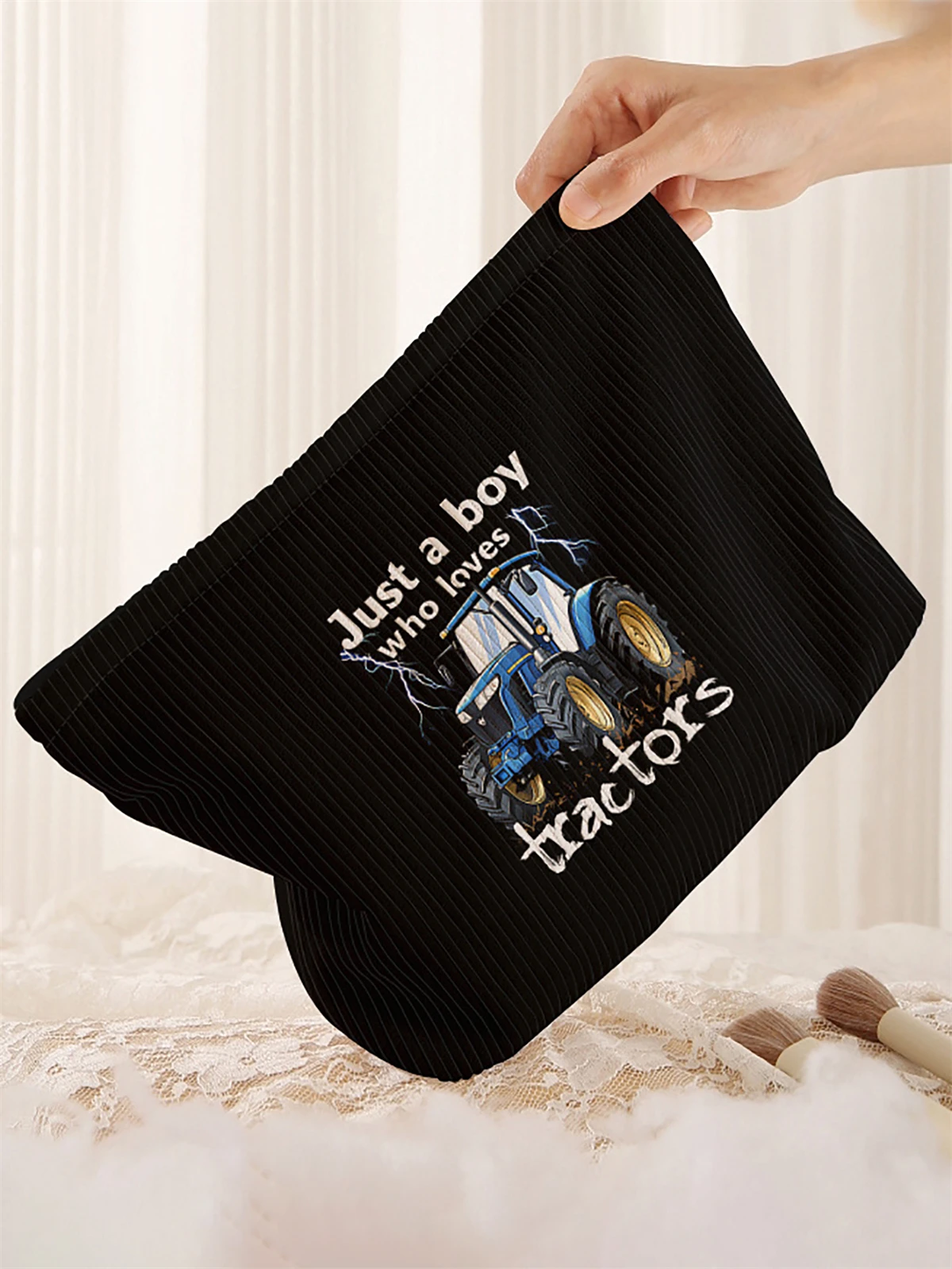 1 truck patterned corduroy makeup bag, lightweight zipper makeup storage box, multifunctional bag with lining