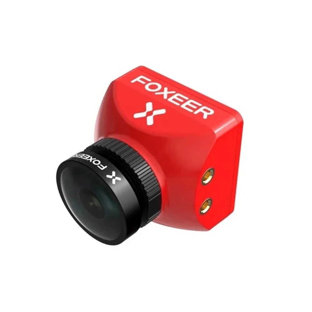 Gros plan sur le capteur 1500TVL de la caméra FPV FOXEER T-REX avec détails du dissipateur thermique.