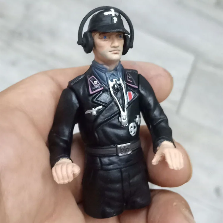 

Модель игрушечного танка солдатика из ПВХ 1/16 года