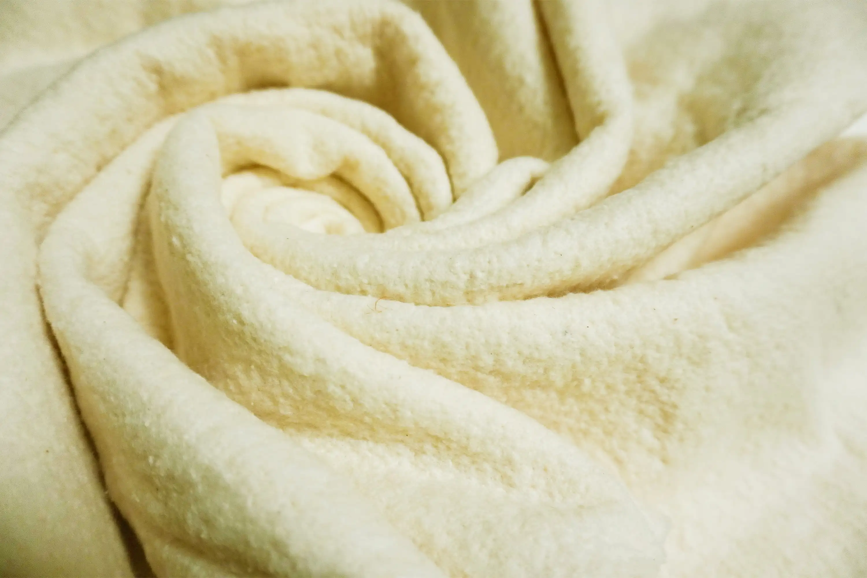 Natural Cotton Batting, off-White 96" x 9 Yards by the Bolt