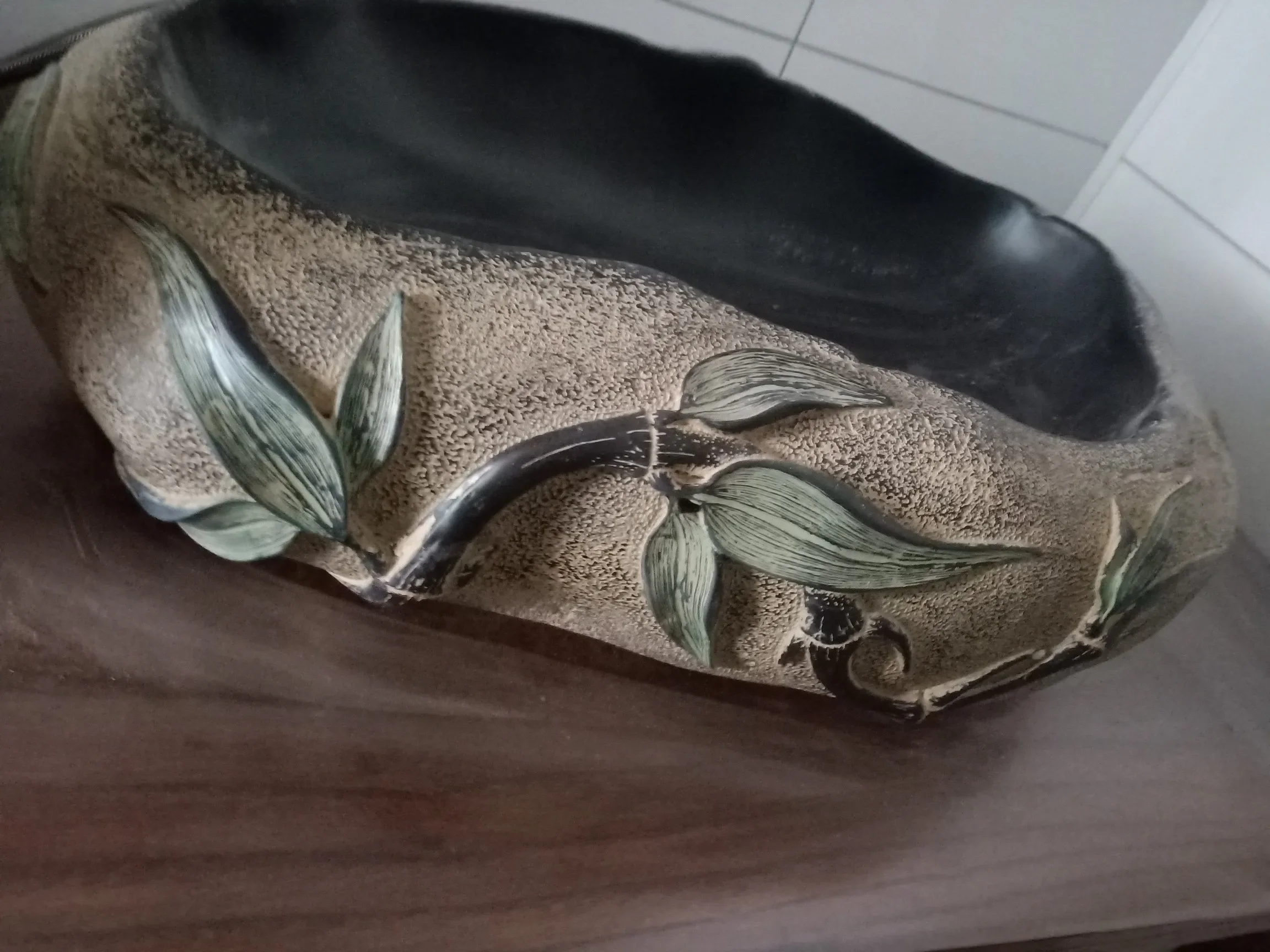 Description Picture 4 of itemChinese Imitation Stone Resin Bathroom Sinks Creative Art Bathroom Wash Basin Modern Household Countertop Basin Carving Basin