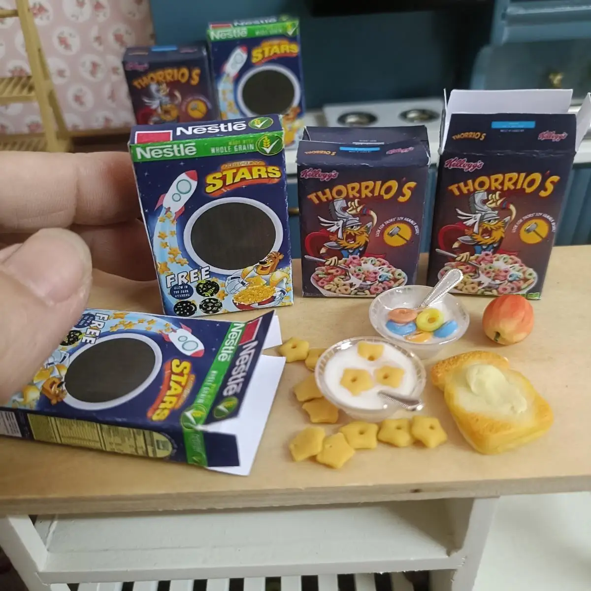 Handmade 1/6 Miniature breakfas Cereals Mini Circle Cereals and star 1:6 doll house mini model furniture doll house toys dollhouse furniture set
