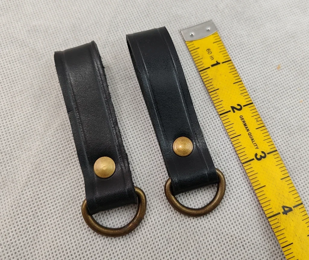 PAIR WW2 OF GERMAN ARMY BELT LOOP STRAPS LOOP BLACK LEATHER D-RING D RINGS