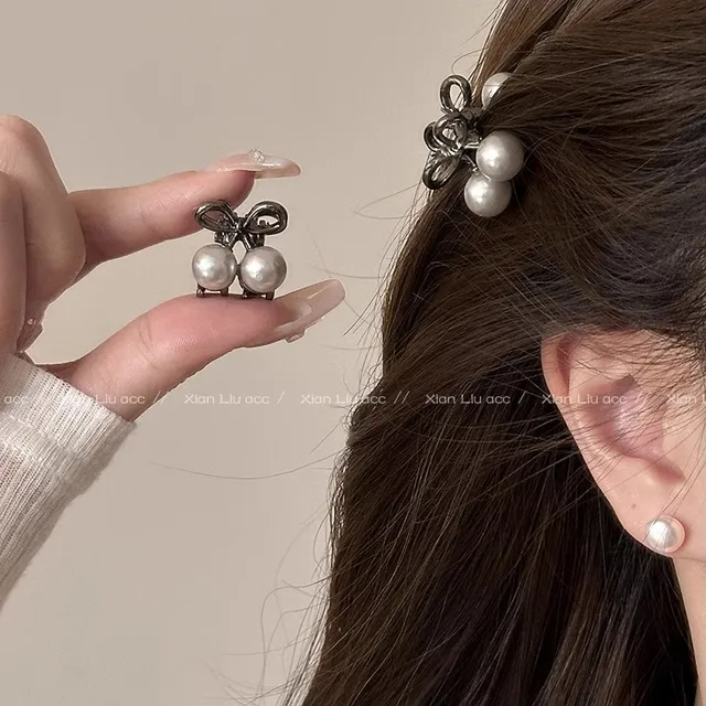 New Korean Style Alloy Rhinestone Black Hair Crab Claw For Ladies Women Headwear Summer Elegant Shining Hairpins Side Barrettes