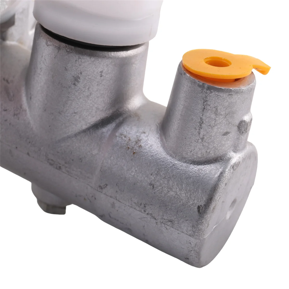For Toyota Corolla AE101 EE101 Automotive Brake Master Cylinder Parts 47201-12680