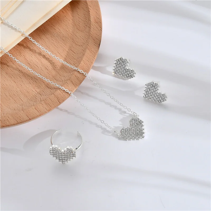 2021 Luxury Simple Big Small Hollow Double Heart-shaped Necklace Exquisite Crystal Zircon Pendant Chain Women's Wedding Jewelry 
