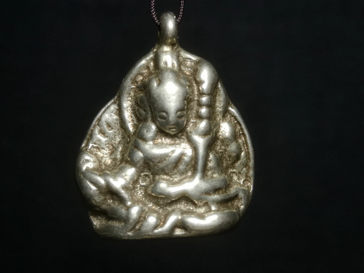 

Old China Tibet Silver Carving Ksitigarbha Buddha statue amulet necklace pendant