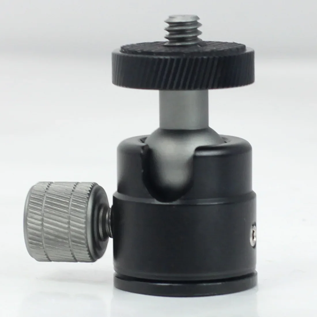 Description Picture 4 of itemNew 360 Panoramic Ball Head Monitor Tripod Stand 1/4 Degree Rotating Aluminum Alloy Photography Accessories