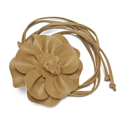 Elegant Floral PU Leather Waist Belt: Luxurious Decorative Woven Strap (Khaki)