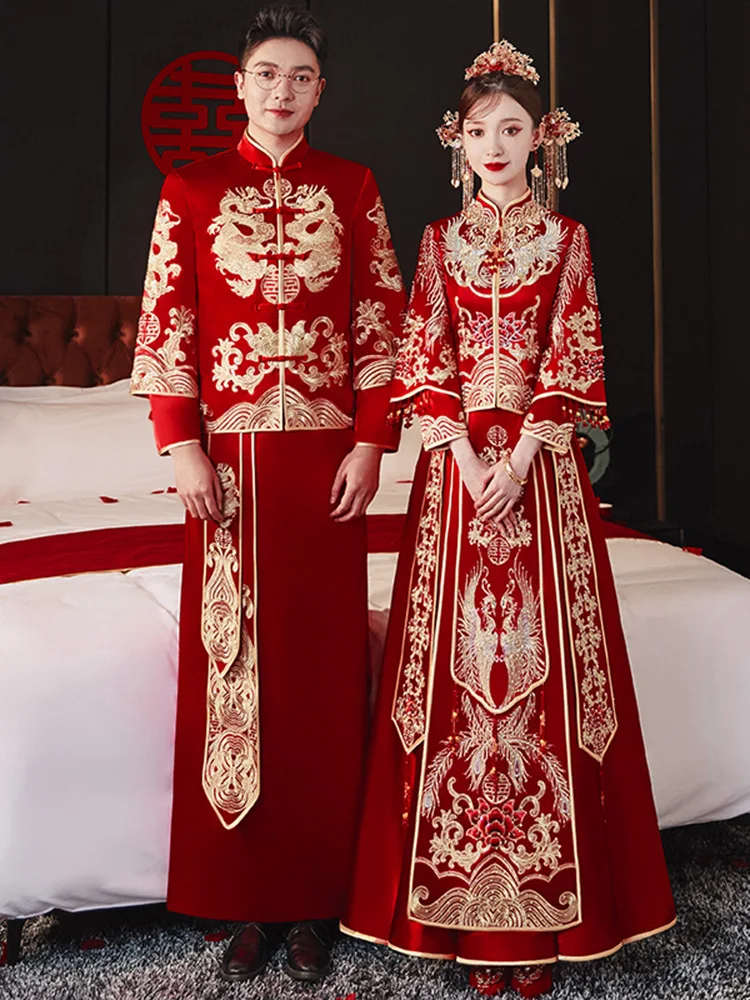 2023 neue chinesische Paar Vintage Mandarine Kragen Cheong sam Toast Kleidung Kostüm Drachen und Phoenix Stickerei Hochzeits kleid