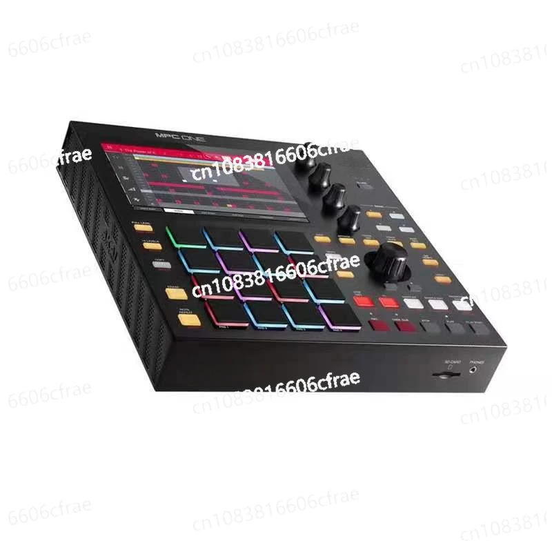 

AKAI MPC ONE музыкальная рабочая станция барабанная машина синтезатор цветная колодка музыкальное производство