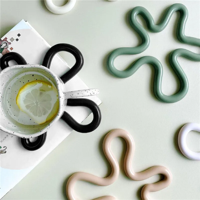 1PCS Geometrical Heat Resistant Silicone Mat Drink Cup Coasters Non-slip Pot Holder Table Placemat Kitchen Coasters Pads