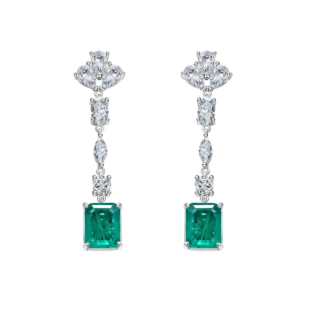 

2023 New 8 * 10mm Simulated Emerald Earrings Pure Silver Small and Versatile, Fashionable, Personalized and Minimalist