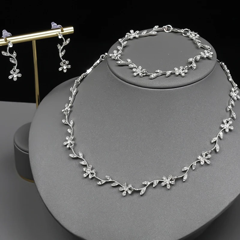 طقم أوراق الربيع الذهبي