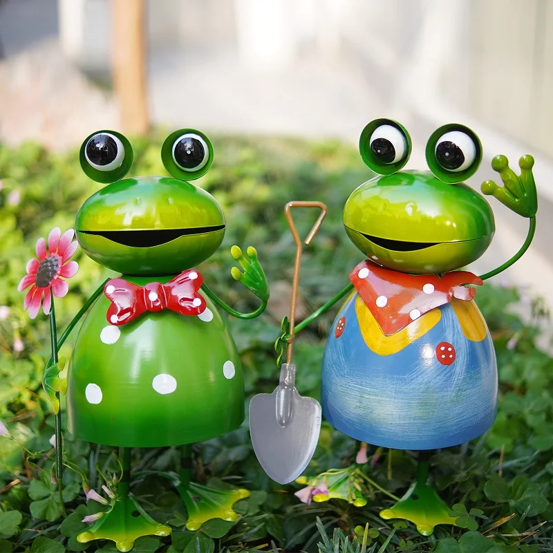 Garden Statue Garden Decoration Animal Ornaments Garden Frog Statue Outdoor Decor Cute Metal Frog Yard Art Sculpture 3D Spring Figurine for Lawn Patio