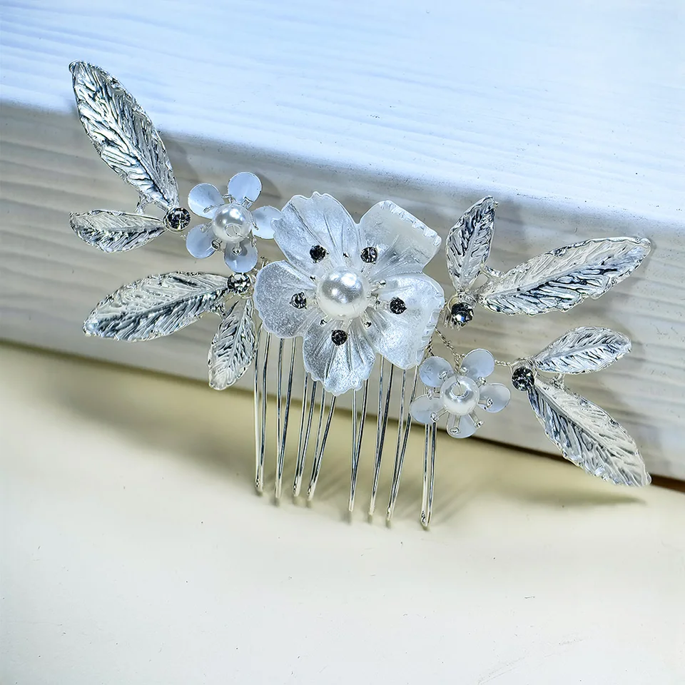 Xansema Braut-Haarkamm Mit Perlen & Blumen – Silber, Elegantes Haarteil Für Hochzeit, Party & Alltag