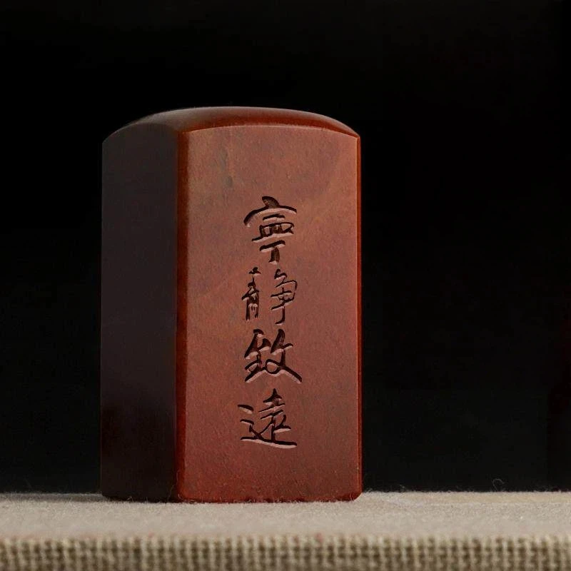 손으로 조각한 Shoushan Qingtian 돌 이름 인장 스탬프 서예 그림 컬렉션 도서 서예 시험 개인화 된 선물
