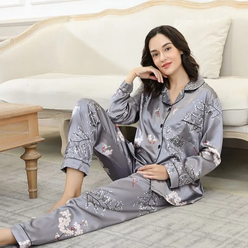 Autumn Casual Pajama Set with Simulated Silk Satin and Floral Patterns for Women's Cardigan Lapel Long Sleeved Home Wear