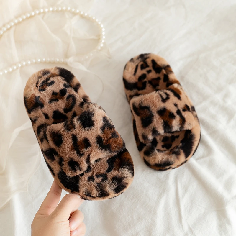 Children Warm Shoes Leopard Fashion Kids Plush Slippers Indoors Korean Style 2025 Winter New Girls Casual Slippers with Fur