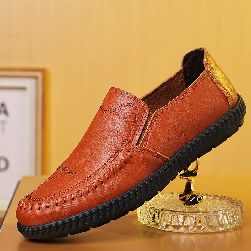 Handmade Leather Casual Men Soft Shoes Design Sneakers Man Comfortable Leather Shoes Men Loafers Hot Sale Moccasins Driving Shoe