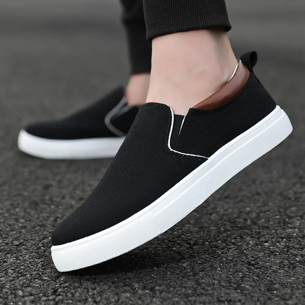 Spring Autumn 2022 New Men Casual Shoes Canvas Breathable Loafers Fashion Sneakers Men Shoes Low Cut Plus Size 47 Mens Shoes