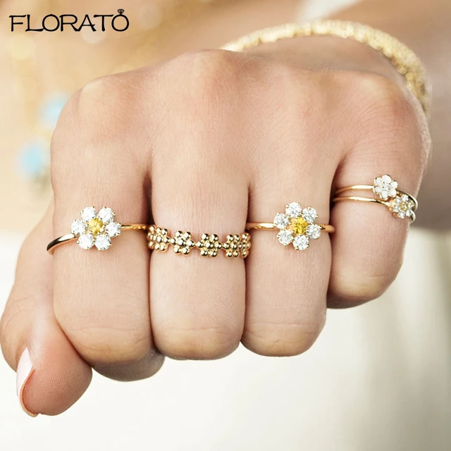 Daisy Flower Ring