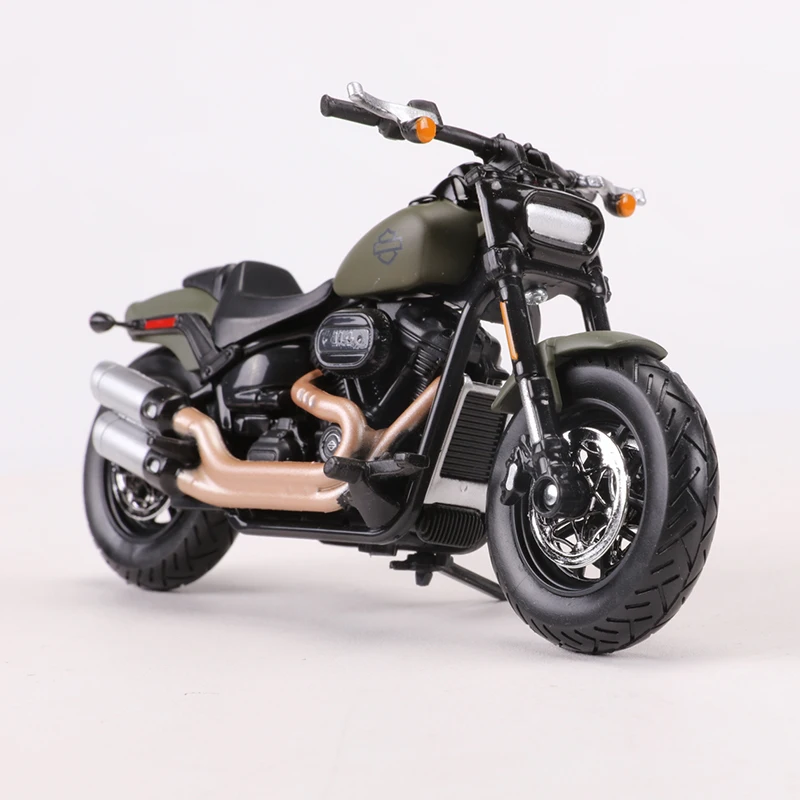 Maisto 1:18 2022 Fat Bob 114 Motorcycle Car Simulation Alloy Car Model 3