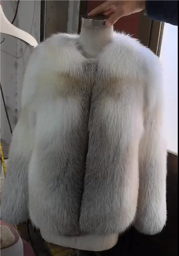 Translucent Fur The Truth About Transparent Fur Texture in Real Fox Fur Coats – A ...