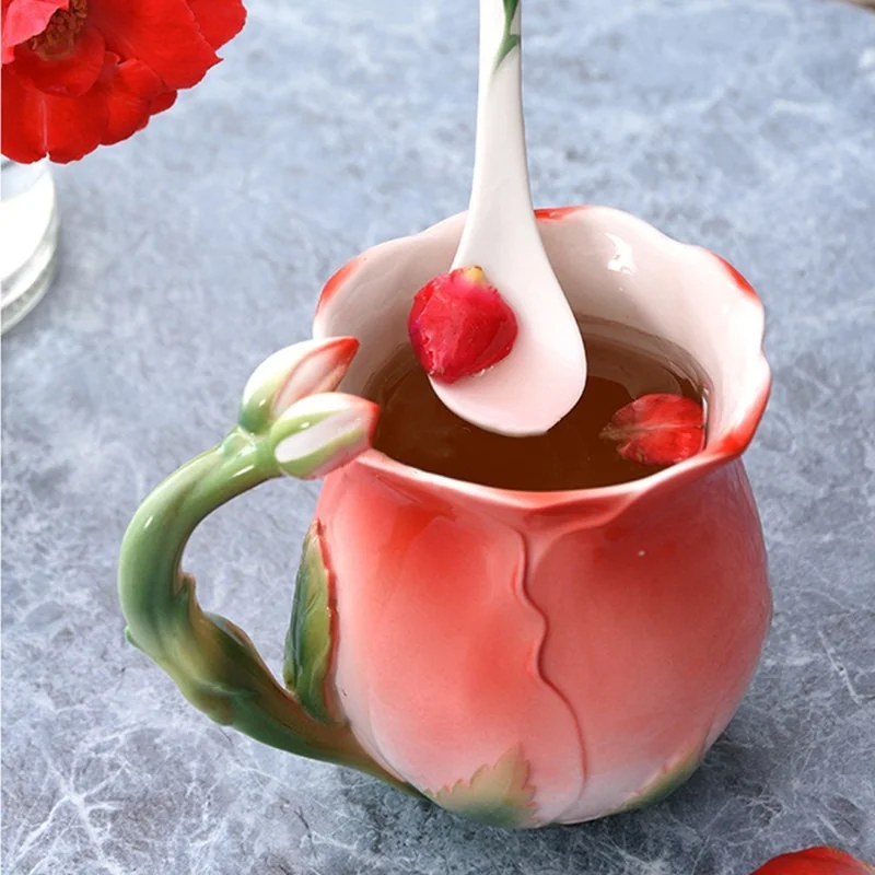 

Spoon Gift! 3D Rose Flower Ceramic Coffee Mug Creative European Style Enamel Teacups Pastoral 4 Colors Breakfast Milk Cups Tea