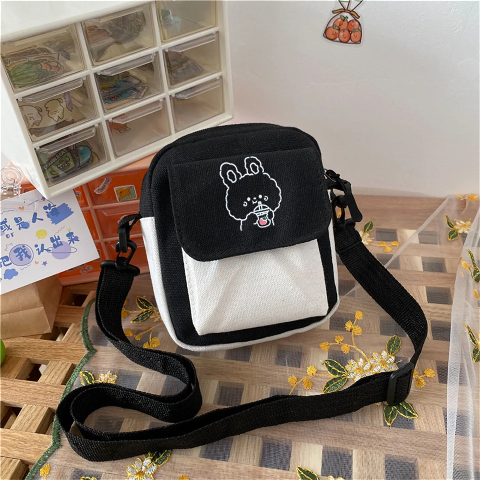 

Canvas Women's Phone Bag Cartoon Printed Shoulder Messenger Bag Hit Color Flap Purse Casual Handbag Female Shopping Bag сумка