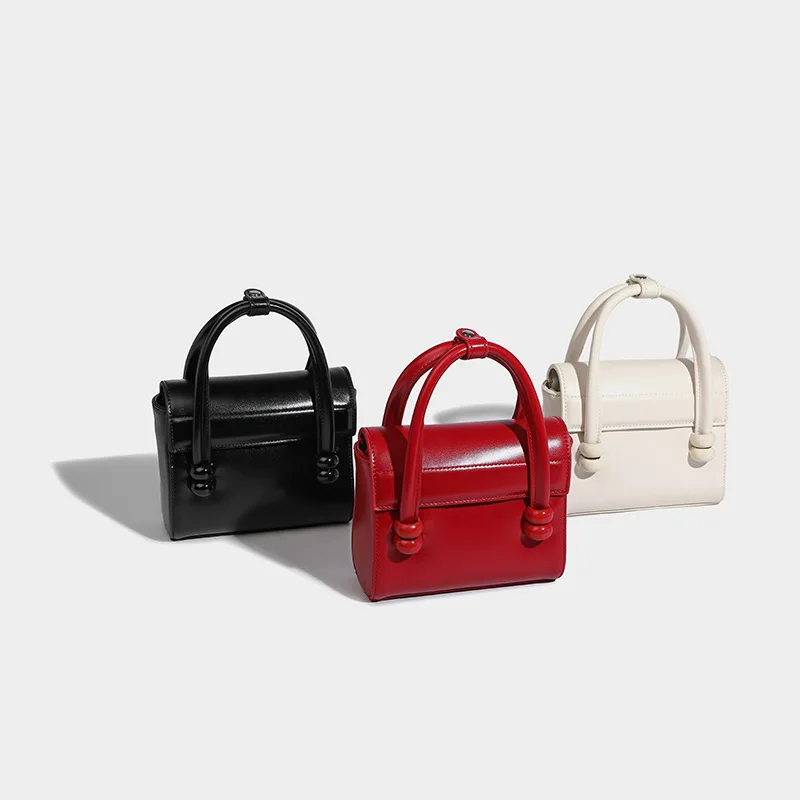 French retro exquisite mini square bag 2023 new niche design versatile single shoulder crossbody carrying women's bag