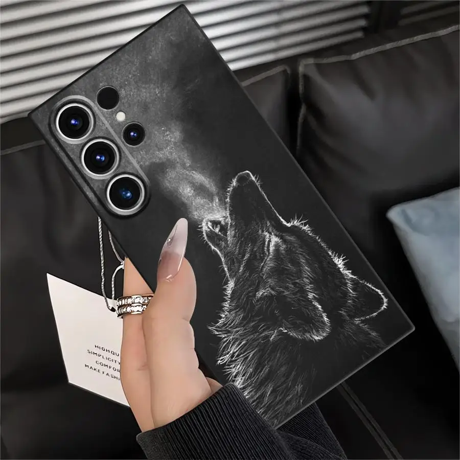Cool Wolf Lion Design Phone Case - Bold & Stylish Protection Cover