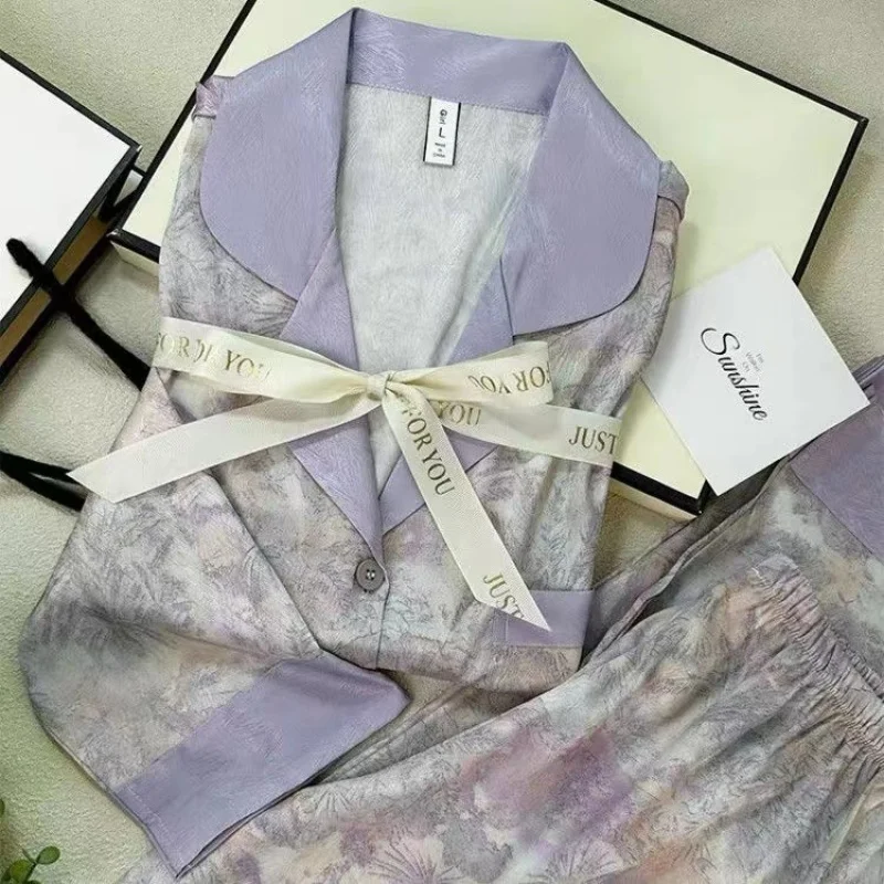 بيجامات نسائية أنيقة مطبوعة بالزهور من نسيج قطني ط...