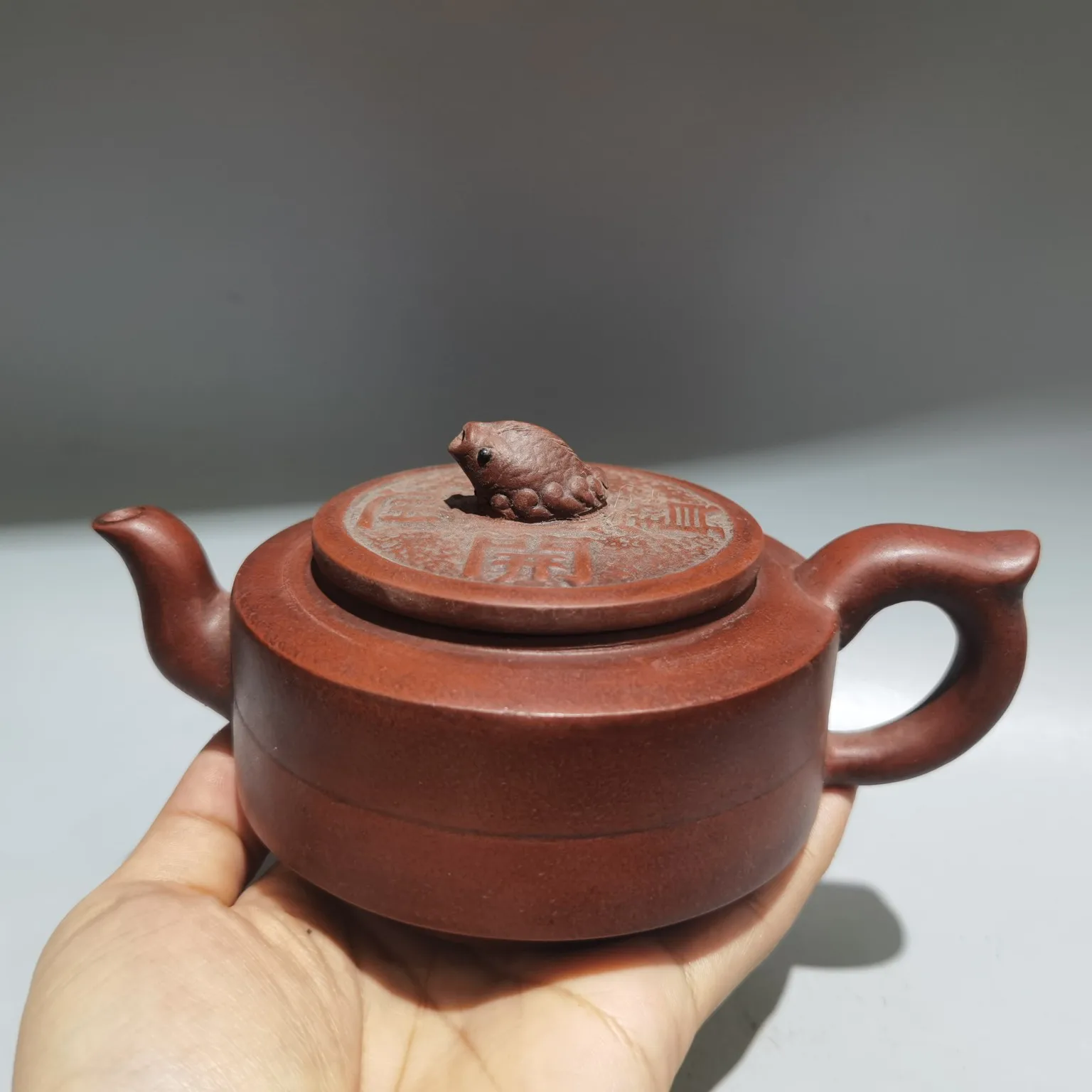 

7"Chinese Yixing Purple Clay Teapot Fish Statue Cap Pot Teapot Kettle Tea Maker Office Amass wealth Ornaments Town house