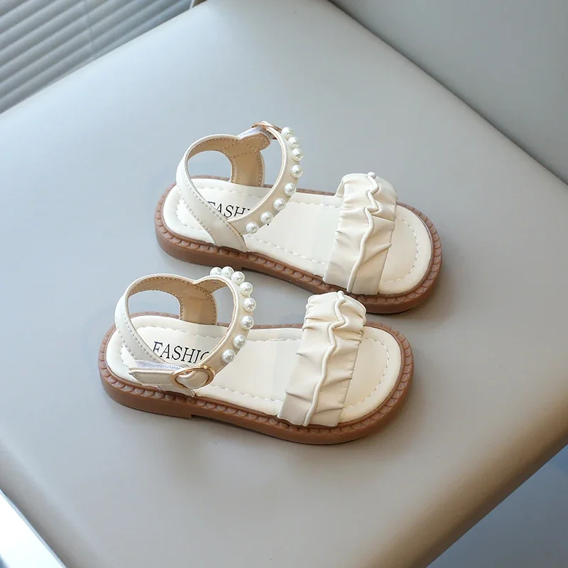 Girls Summer Sandals 2025 New Princess Kids Beach Shoes Rubber Out-sole Ruffles Pleated with Pearls Beading Open Toes Sweet Soft