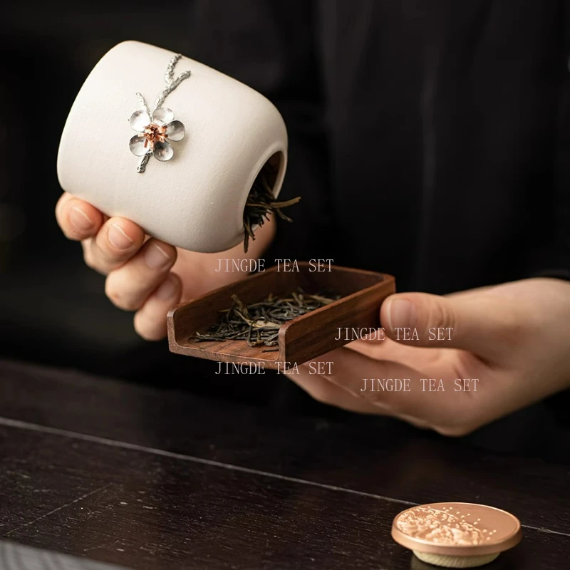 Small Capacity Ceramic Chinese Plum Blossom Tea Can Portable Pu erh Red and Green Tea Storage Sealed Can