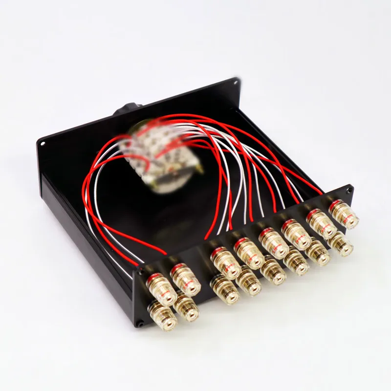 3 in 1 amplifier / speakers converter output  audio amplifier cutover  3 groups input 1 group output