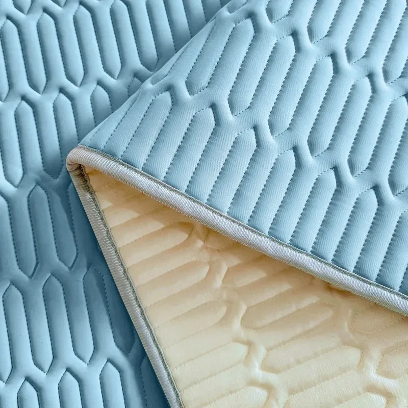 Latex Bed Sheets Bed Cover Washable Non-Slip Solid Covers Solid Color Mattress Topper Summer Bedspread For Summer Dust Mat