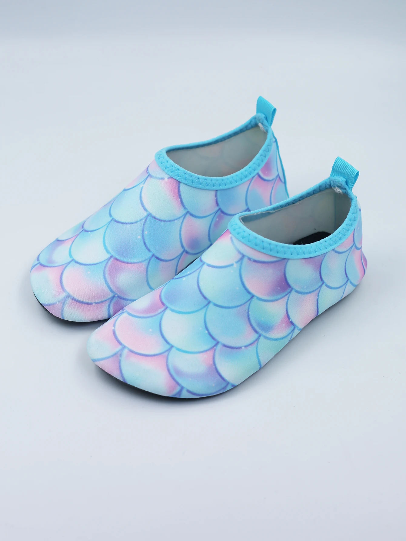 Color Scale Children's Beach Shoes Lightweight Non-slip Fast Drying for Swimming Walking Yoga Indoor kids shoes