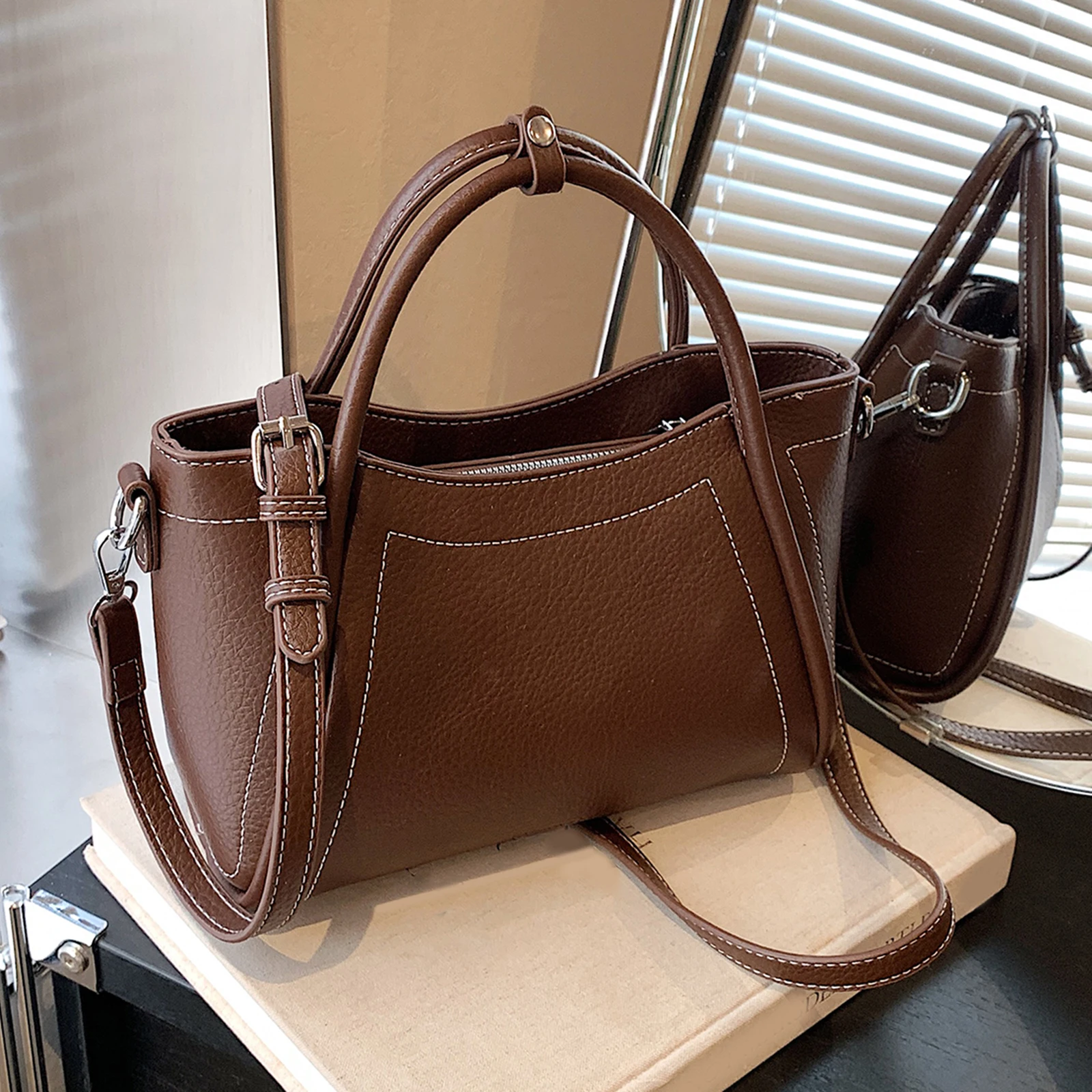 Outdoor Travel Bag Solid Color Casual Commuter Bag Large Casual Tote Handbags for Girls Woman Birthday Gifts