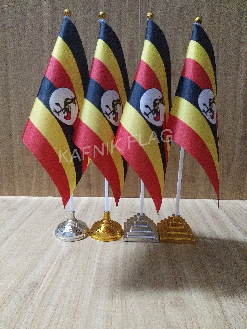 Kafnik, 5/10 stücke viel Uganda Tisch Schreibtisch Flagge Banner 14*21cm Flagge/Kunststoff Flaggen oder Saugnäpfe für Ihre Wahl