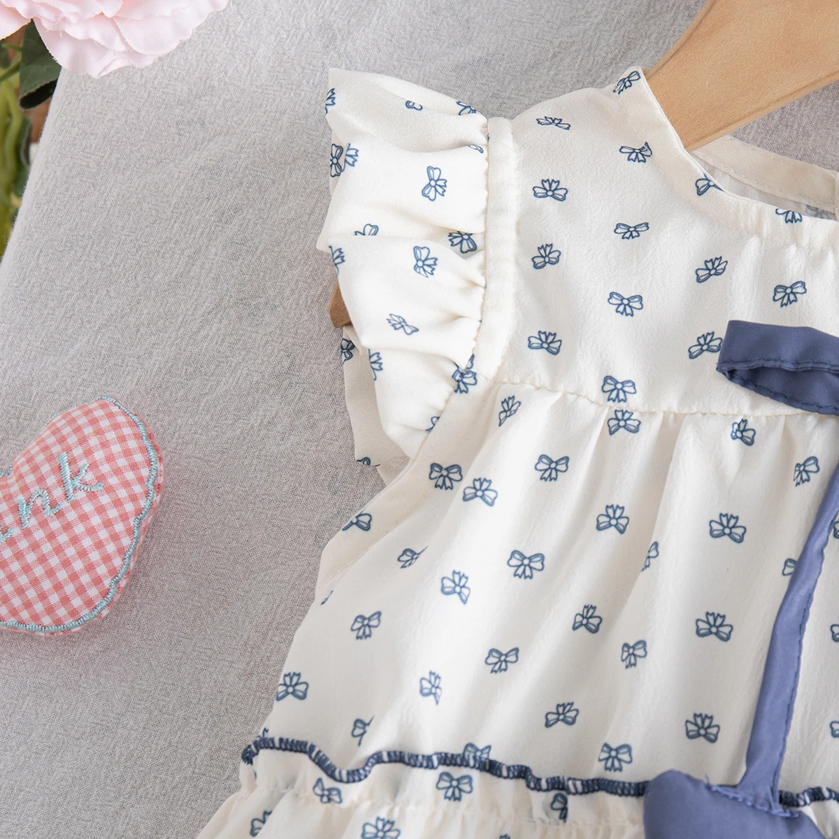 Süßes Babykleid mit Schleifenmuster, Sommermode für Mädchen (6 Monate - 3 Jahre) – Detail 10