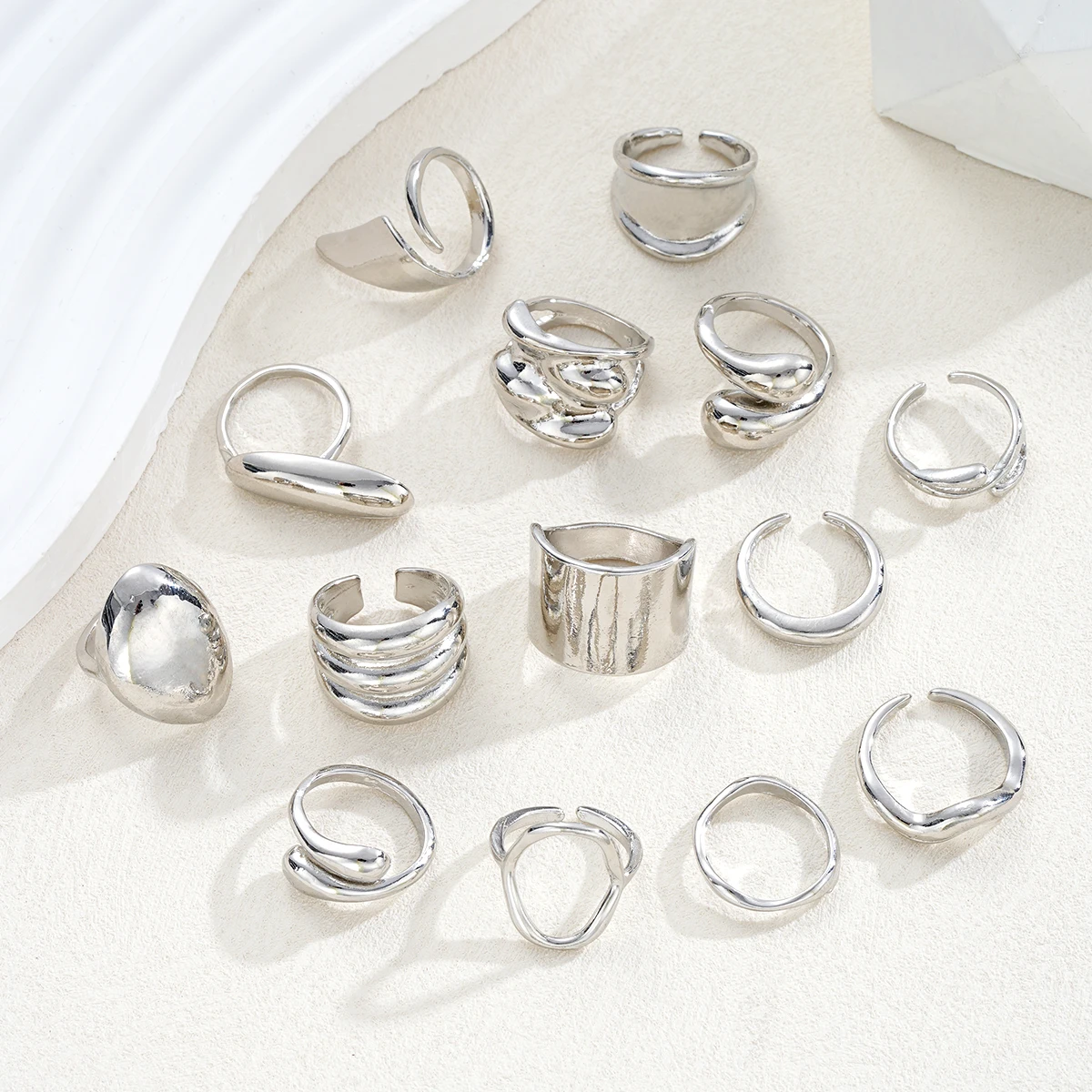 14 Piece Simple Luxury Ring Set for Women Fashion Smooth Wide Face Irregular Geometric Rings Daily Party Wear Jewelry Gifts New