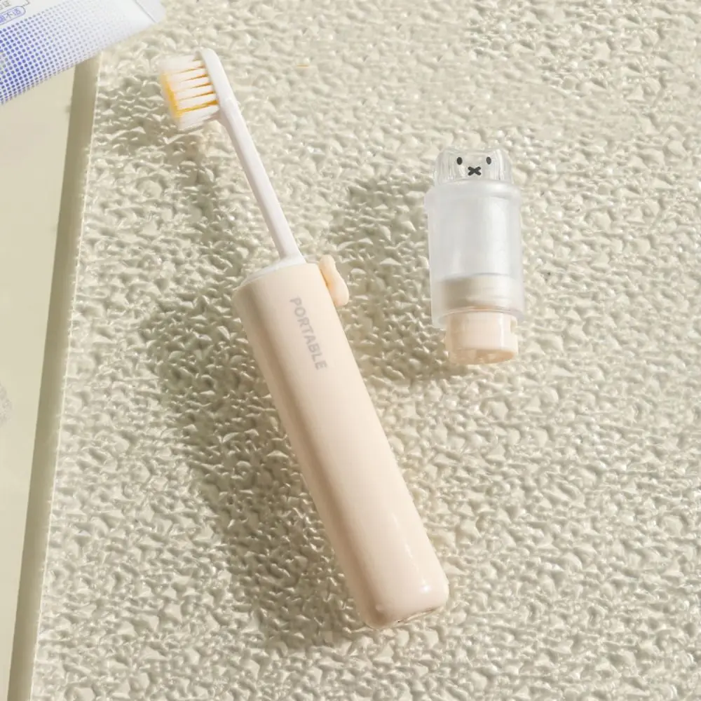 귀여운 2-in-1 여행용 칫솔 접이식 휴대용 칫솔 세트 미니 치약 디스펜서 (야외 캠핑 여행용)