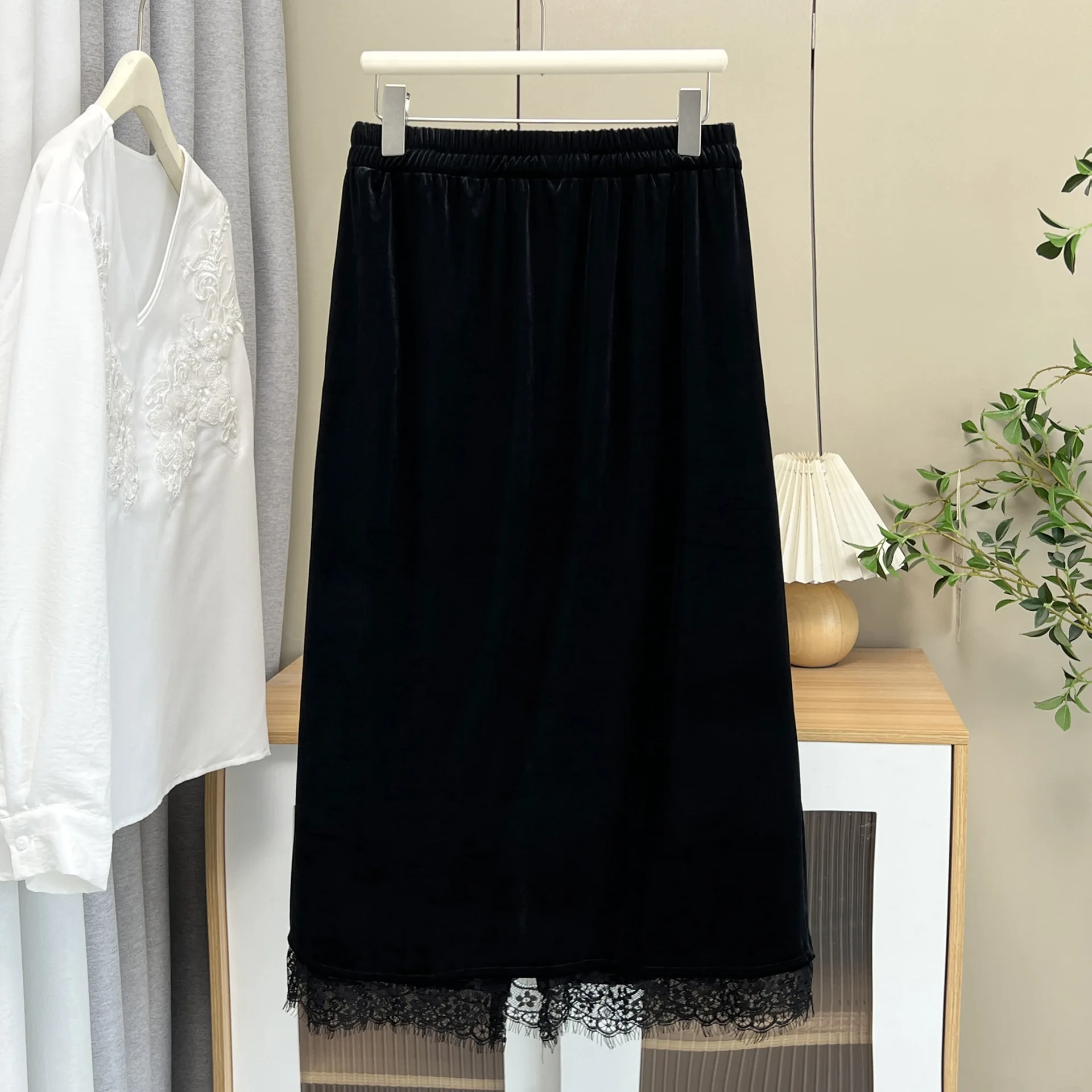 XXXXL Fashion Plus Size Women's Skirts New Retro Lace Stitched Velour 2025 Autumn mid-length Skirt