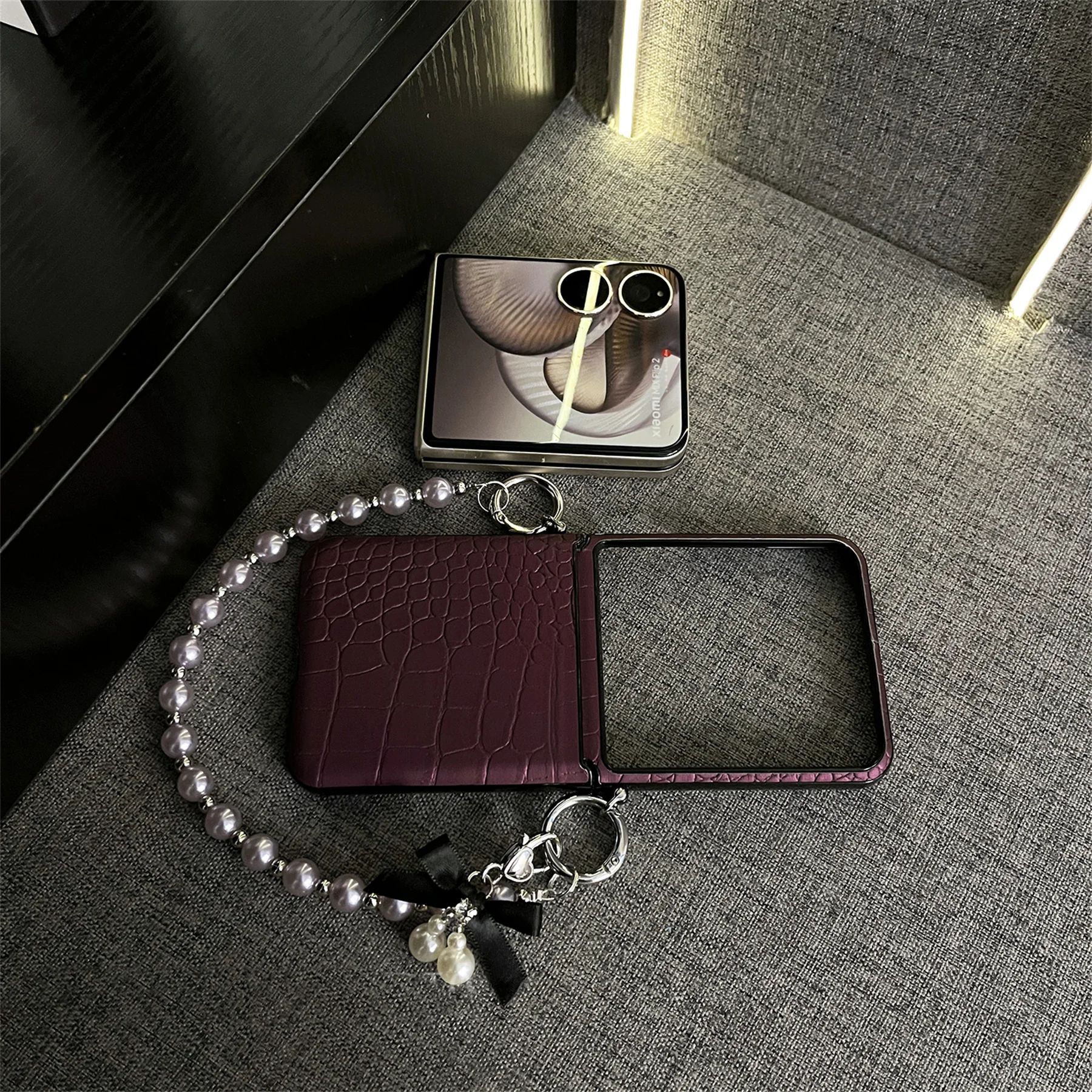Korean Purple Crack Texture Phone Case with Bow Pearl Bracelet - Stylish Back Cover