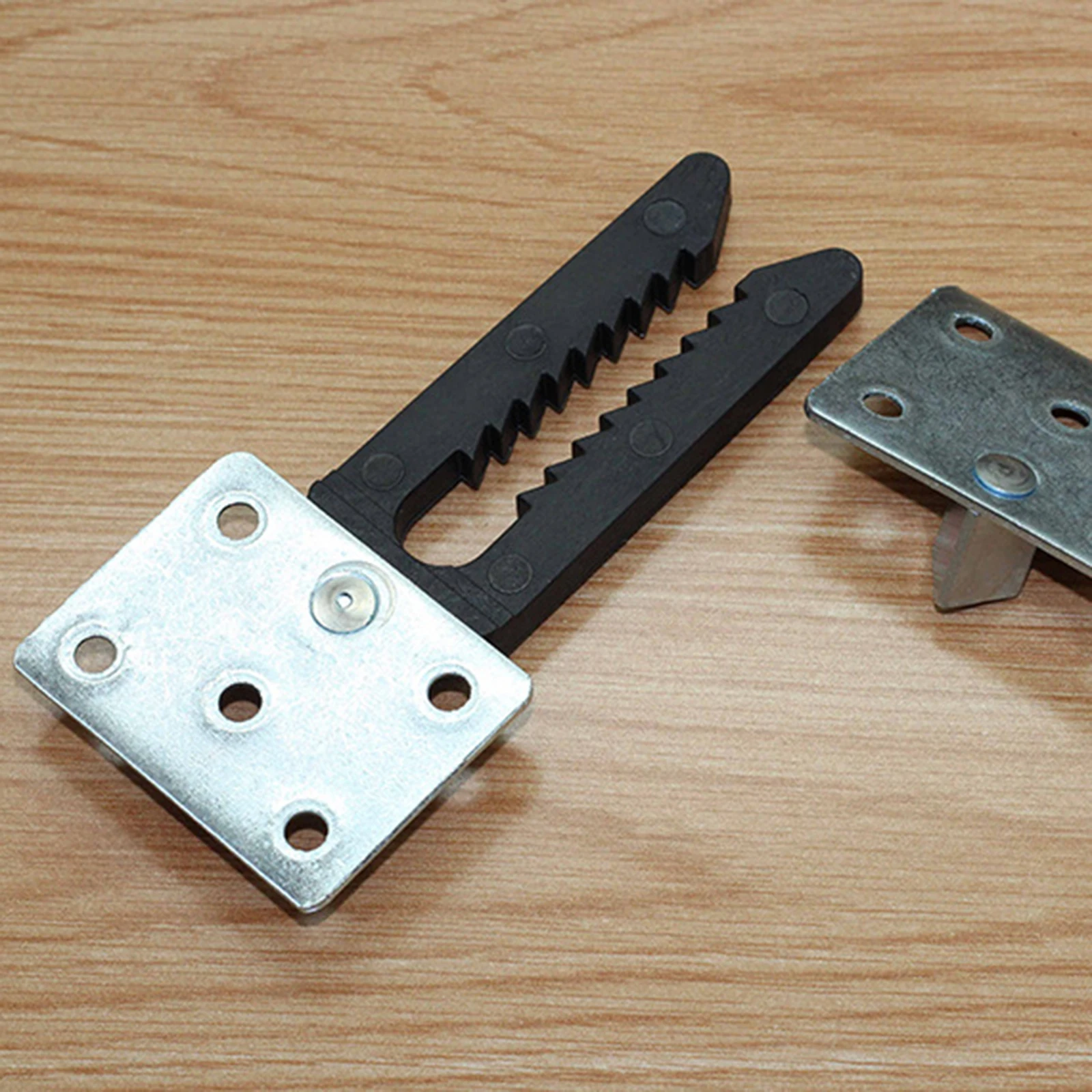 Furniture Connector Easy to Use Accs Detachable Universal Practical Hardware Fasteners Sturdy Sofa Connector Screws for Home